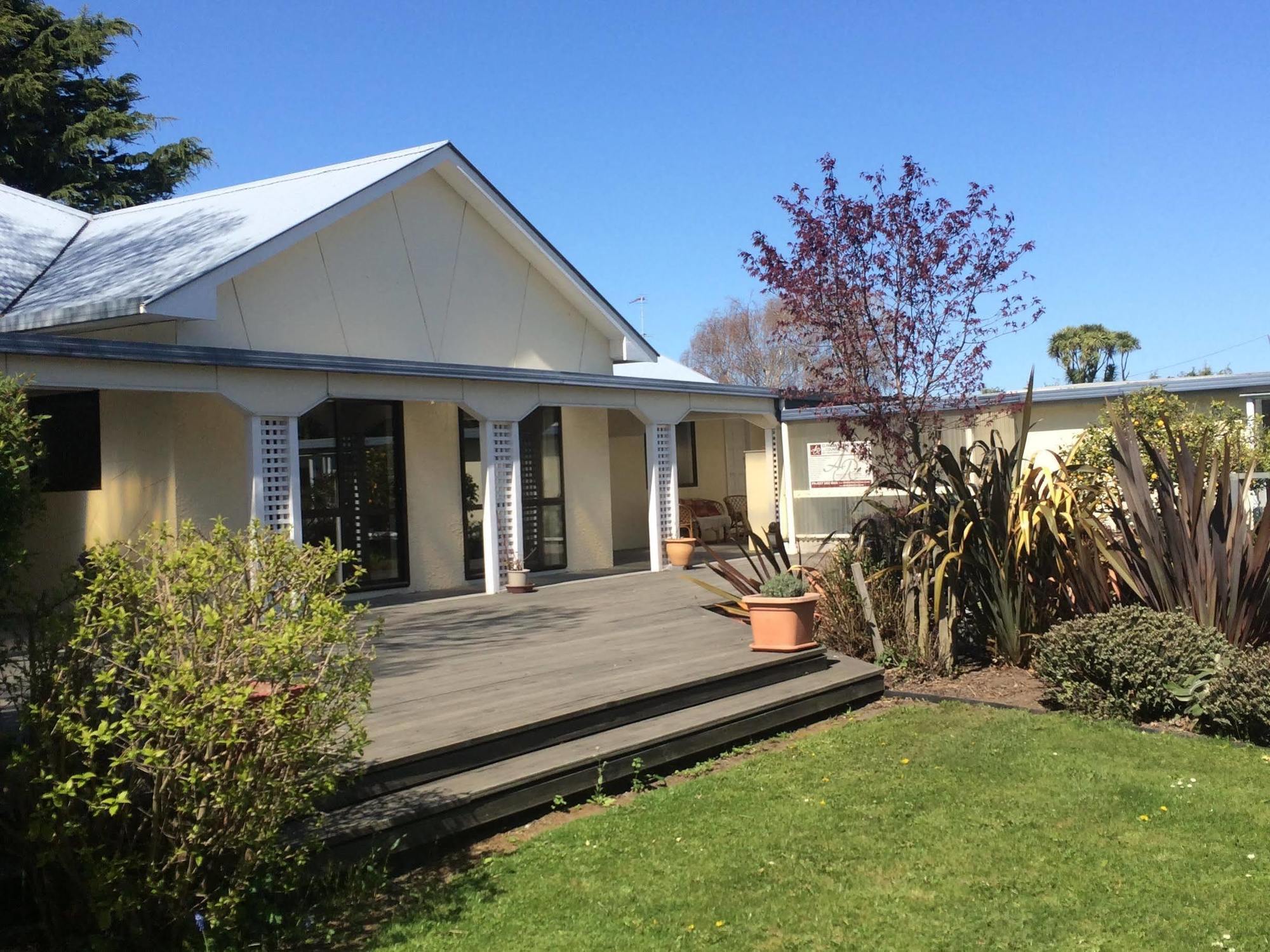 Water Lily Garden Bed & Breakfast Christchurch Exterior photo